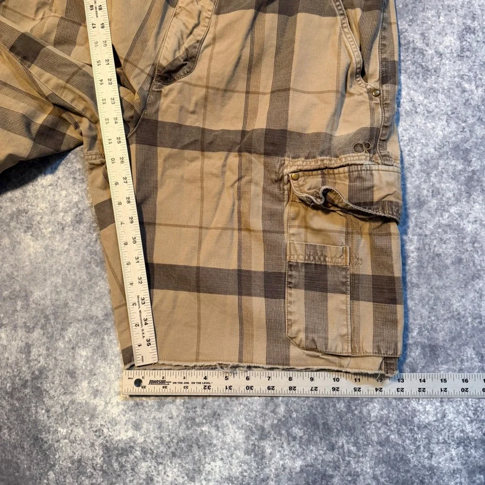 Y2K OP Ocean Pacific Mens Plaid Cargo Shorts Brown Tan Size 40‎ Cut Off Hem Surf